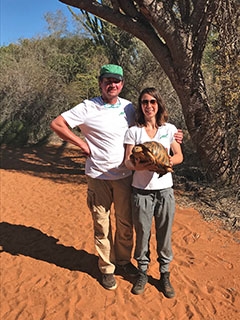 Jean-Marc Ducotterd et sa fille au chevet des tortues malgaches - Chavornay, Madagascar, mai 2018 - Reportage de Dany Schaer, journaliste-photographe