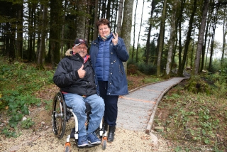 Le sentier Handicap et Nature est une histoire de c�ur. Michel Graz, Jorat-Menthue, novembre 2019 - Reportage de Dany Schaer, journaliste photographe
