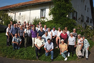 Pour sa derni�re sortie de l�ann�e, 3�me Jeunesse visite la seule saboterie de Suisse en activit�. Chapelle-sur-Moudon - Cornol Jura, septembre 2019. Reportage de Dany Schaer, journaliste photographe