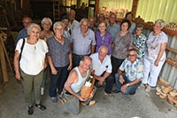 Pour sa derni�re sortie de l�ann�e, 3�me Jeunesse visite la seule saboterie de Suisse en activit�. Chapelle-sur-Moudon - Cornol Jura, 28 ao�t 2019 (cliquer ICI)
