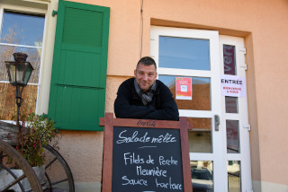 La Petite Auberge sert des plats � l�emporter - Bioley-Magnoux, novembre 2020 - Reportage de Dany Schaer, journaliste photographe