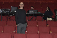 Narcisse nous revient avec HUMAINS son nouveau spectacle. Yverdon, Th��tre Benno Besson, les 16 et 17 mars 2023 (cliquer ICI)