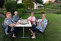 Les Joueuses de cartes - Quand les copines tapent le carton - St-Cierges, septembre 2013 (Cliquer ICI)